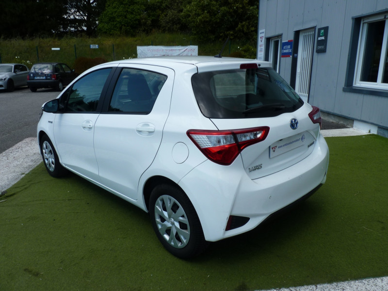 Photo 3 de l'offre de TOYOTA YARIS 100H FRANCE BUSINESS 5P MY19 à 14490€ chez Vent d'ouest automobiles