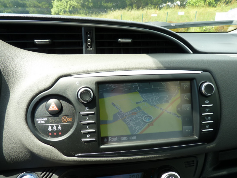 Photo 10 de l'offre de TOYOTA YARIS 100H FRANCE BUSINESS 5P MY19 à 14490€ chez Vent d'ouest automobiles