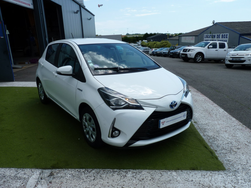 Photo 2 de l'offre de TOYOTA YARIS 100H FRANCE BUSINESS 5P MY19 à 14490€ chez Vent d'ouest automobiles