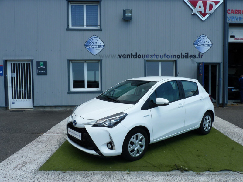 Toyota YARIS 100H FRANCE BUSINESS 5P MY19 Hybride BLANC Occasion à vendre