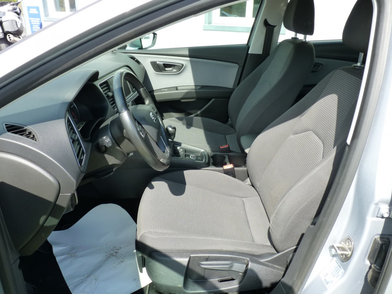 Photo 5 de l'offre de SEAT LEON 1.6 TDI 115CH STYLE BUSINESS EURO6D-T à 13490€ chez Vent d'ouest automobiles