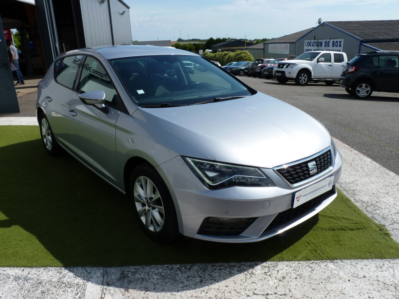 Photo 2 de l'offre de SEAT LEON 1.6 TDI 115CH STYLE BUSINESS EURO6D-T à 13490€ chez Vent d'ouest automobiles