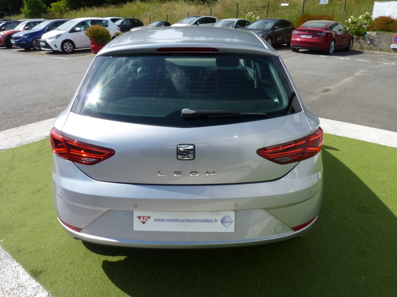 Photo 15 de l'offre de SEAT LEON 1.6 TDI 115CH STYLE BUSINESS EURO6D-T à 13490€ chez Vent d'ouest automobiles