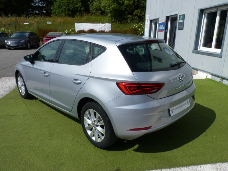 Photo 3 de l'offre de SEAT LEON 1.6 TDI 115CH STYLE BUSINESS EURO6D-T à 13490€ chez Vent d'ouest automobiles