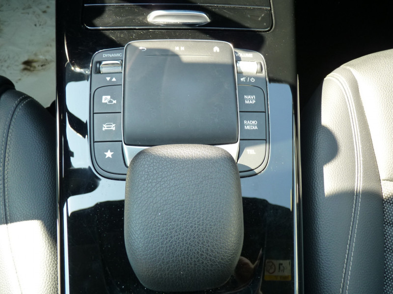 Photo 10 de l'offre de MERCEDES-BENZ CLASSE A 180D 116CH BUSINESS LINE 8G-DCT à 21990€ chez Vent d'ouest automobiles
