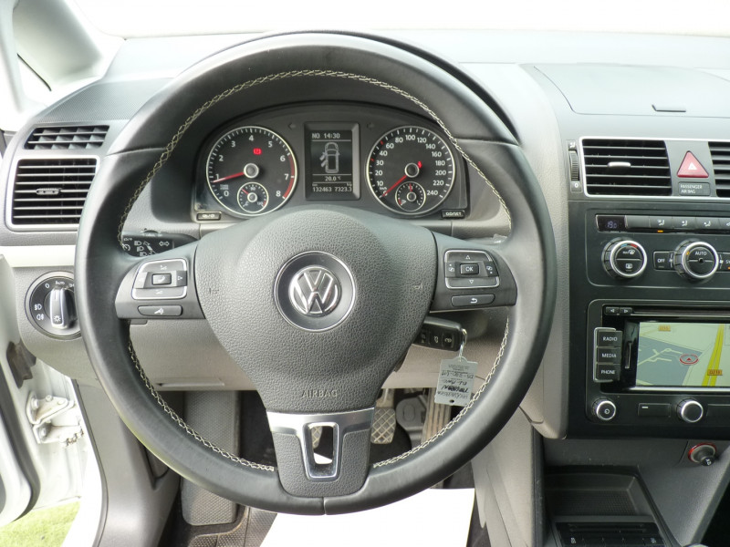 Photo 9 de l'offre de VOLKSWAGEN TOURAN 1.2 TSI 105CH MATCH à 12490€ chez Vent d'ouest automobiles
