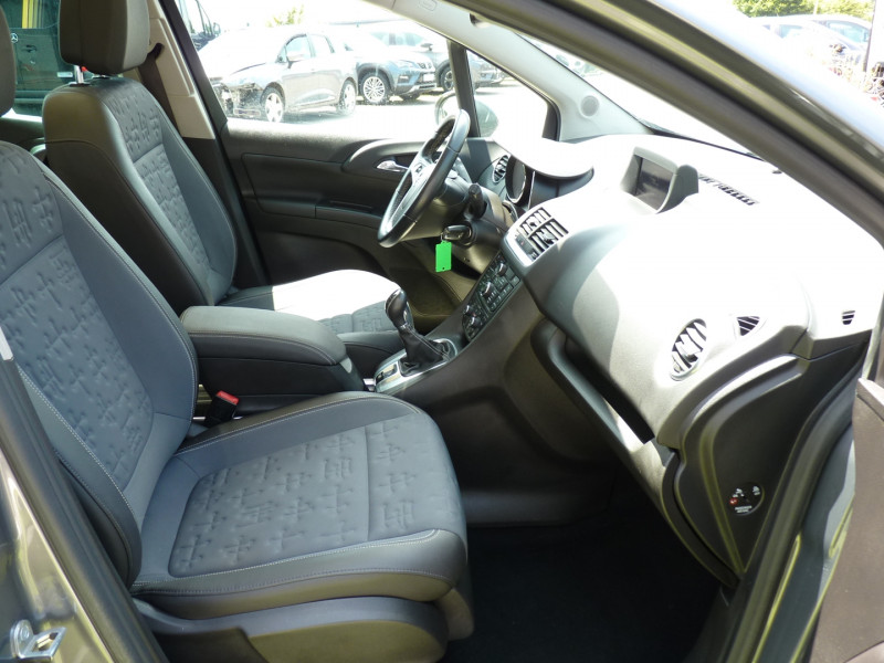 Photo 5 de l'offre de OPEL MERIVA 1.4 TURBO TWINPORT 120CH COSMO PACK START/STOP à 7490€ chez Vent d'ouest automobiles