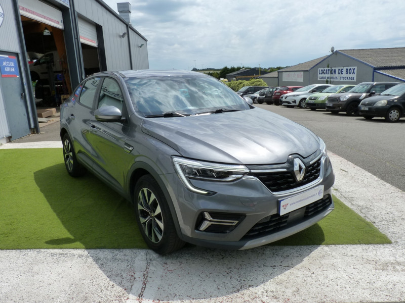 Photo 2 de l'offre de RENAULT ARKANA 1.3 TCE MILD HYBRID 140CH EQUILIBRE EDC -22 à 18990€ chez Vent d'ouest automobiles