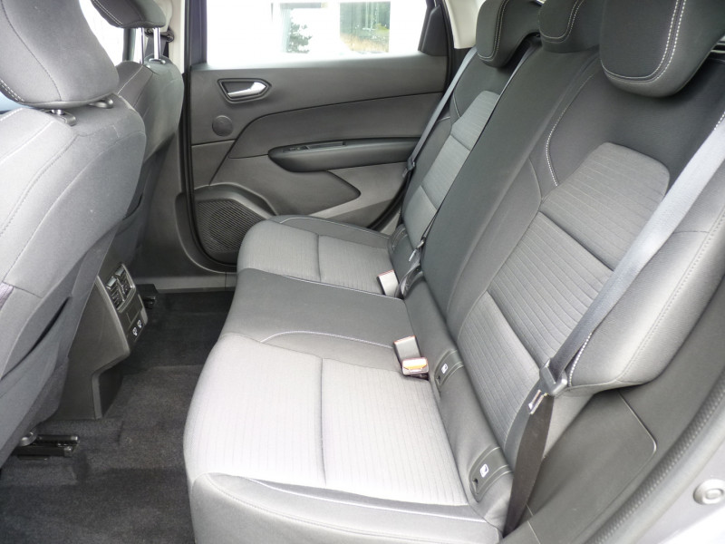 Photo 6 de l'offre de RENAULT ARKANA 1.3 TCE MILD HYBRID 140CH EQUILIBRE EDC -22 à 18990€ chez Vent d'ouest automobiles