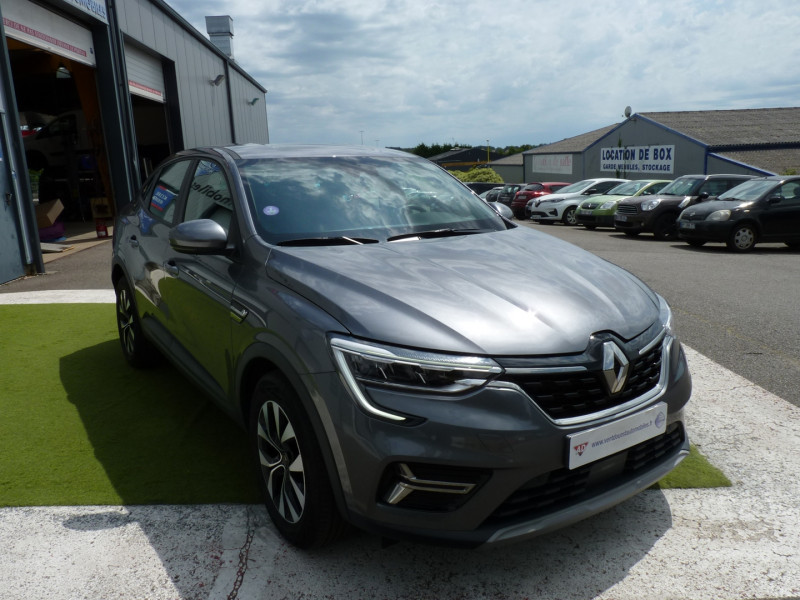 Photo 2 de l'offre de RENAULT ARKANA 1.3 TCE MILD HYBRID 140CH EQUILIBRE EDC -22 à 18490€ chez Vent d'ouest automobiles
