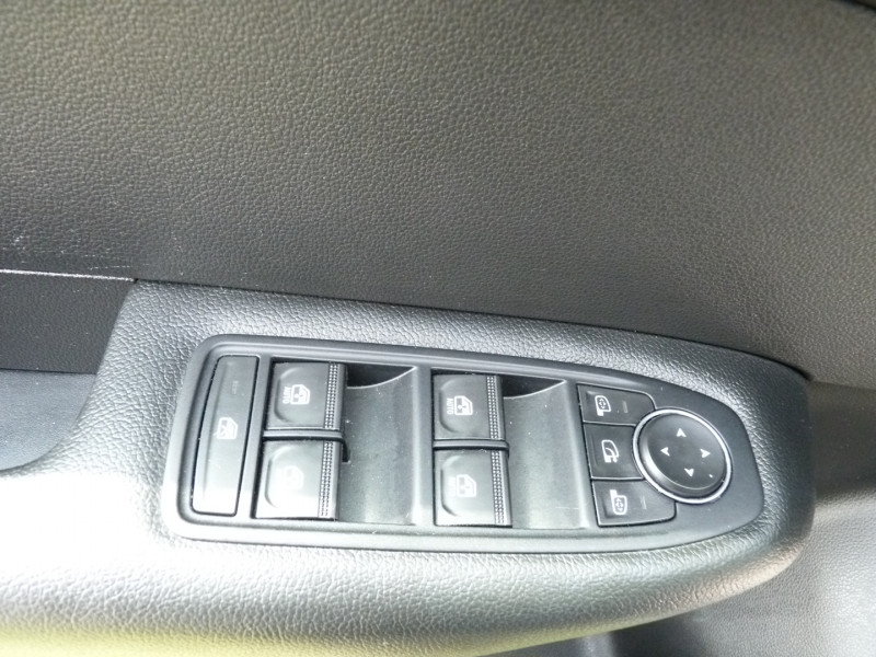 Photo 13 de l'offre de RENAULT ARKANA 1.3 TCE MILD HYBRID 140CH EQUILIBRE EDC -22 à 18990€ chez Vent d'ouest automobiles