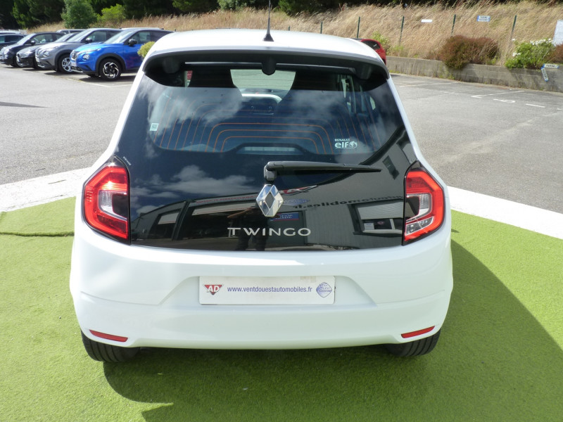 Photo 13 de l'offre de RENAULT TWINGO III 1.0 SCE 65CH LIFE - 20 à 9490€ chez Vent d'ouest automobiles
