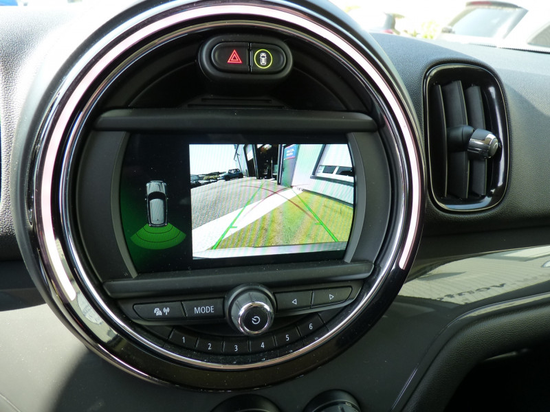 Photo 14 de l'offre de MINI COUNTRYMAN COOPER D 150CH BUSINESS DESIGN BVA à 19990€ chez Vent d'ouest automobiles