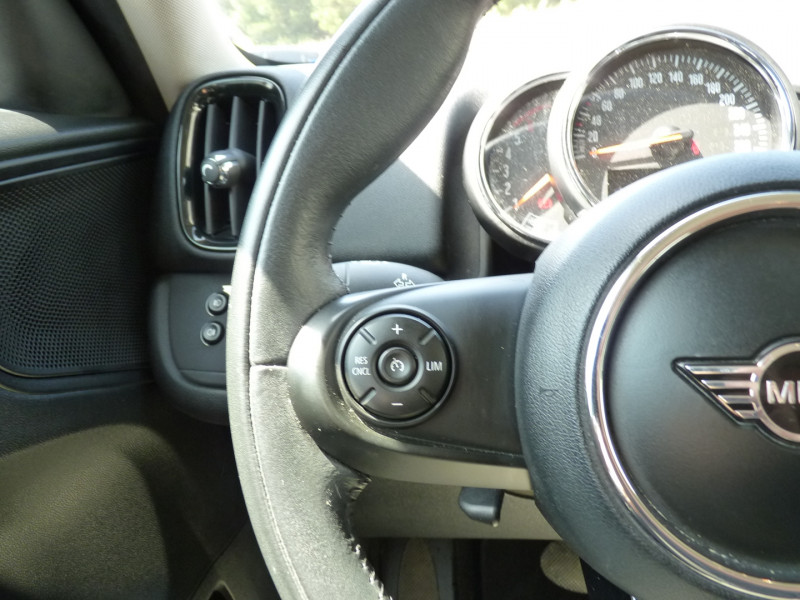 Photo 9 de l'offre de MINI COUNTRYMAN COOPER D 150CH BUSINESS DESIGN BVA à 19990€ chez Vent d'ouest automobiles