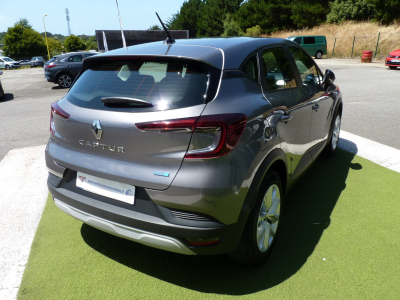 Photo 4 de l'offre de RENAULT CAPTUR II 1.6 E-TECH HYBRIDE 145CH BUSINESS -21 à 18990€ chez Vent d'ouest automobiles