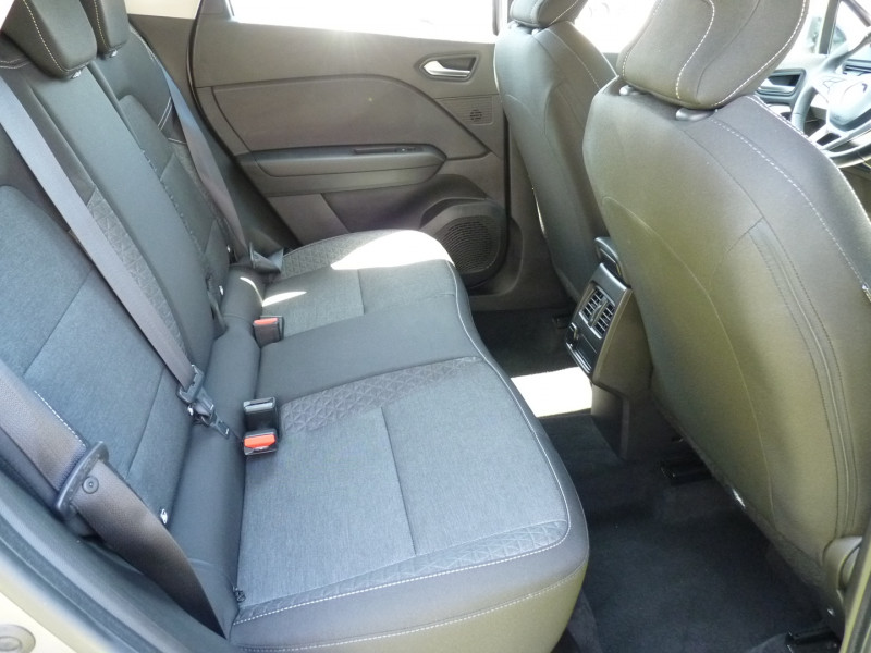 Photo 6 de l'offre de RENAULT CAPTUR II 1.6 E-TECH HYBRIDE 145CH BUSINESS -21 à 18990€ chez Vent d'ouest automobiles