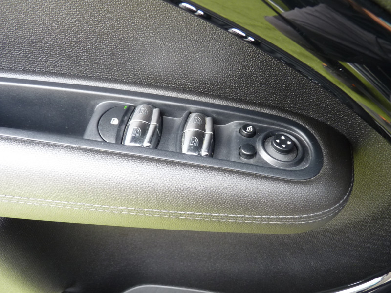 Photo 13 de l'offre de MINI COUNTRYMAN COOPER SD 143CH RED HOT CHILI à 14490€ chez Vent d'ouest automobiles