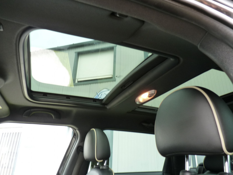 Photo 15 de l'offre de MINI COUNTRYMAN COOPER SD 143CH RED HOT CHILI à 14490€ chez Vent d'ouest automobiles