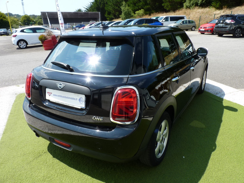 Photo 4 de l'offre de MINI MINI 5 PORTES ONE 102CH  BVA7 à 17990€ chez Vent d'ouest automobiles