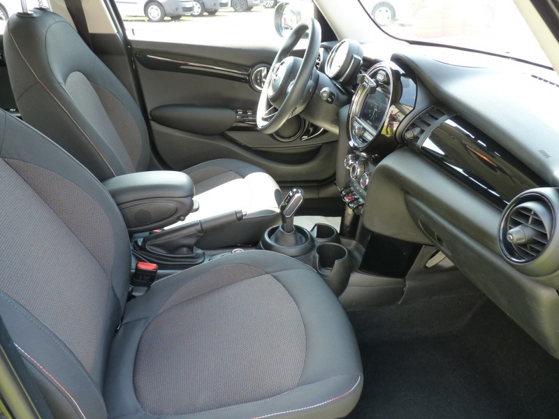 Photo 5 de l'offre de MINI MINI 5 PORTES ONE 102CH  BVA7 à 17990€ chez Vent d'ouest automobiles