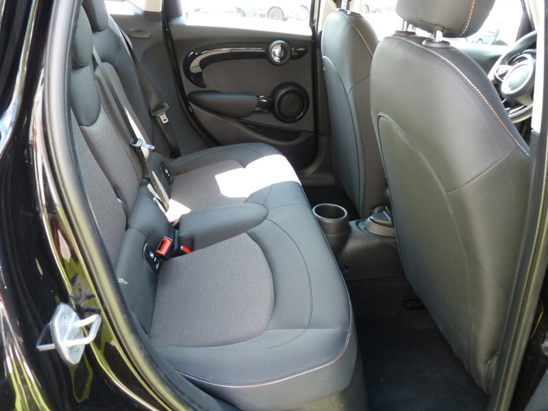 Photo 6 de l'offre de MINI MINI 5 PORTES ONE 102CH  BVA7 à 17990€ chez Vent d'ouest automobiles
