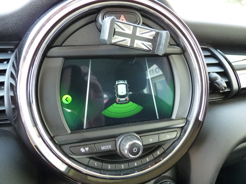 Photo 12 de l'offre de MINI MINI 5 PORTES ONE 102CH  BVA7 à 17990€ chez Vent d'ouest automobiles