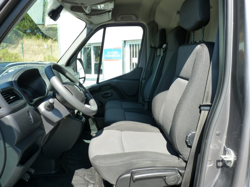 Photo 5 de l'offre de RENAULT MASTER III FG F3500 L3H2 2.3 DCI 135CH GRAND CONFORT E6 à 23490€ chez Vent d'ouest automobiles
