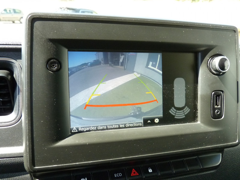 Photo 10 de l'offre de RENAULT MASTER III FG F3500 L3H2 2.3 DCI 135CH GRAND CONFORT E6 à 23490€ chez Vent d'ouest automobiles