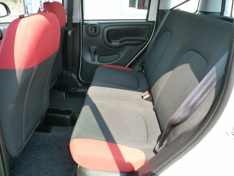 Photo 6 de l'offre de FIAT PANDA 1.2 8V 69CH à 7990€ chez Vent d'ouest automobiles