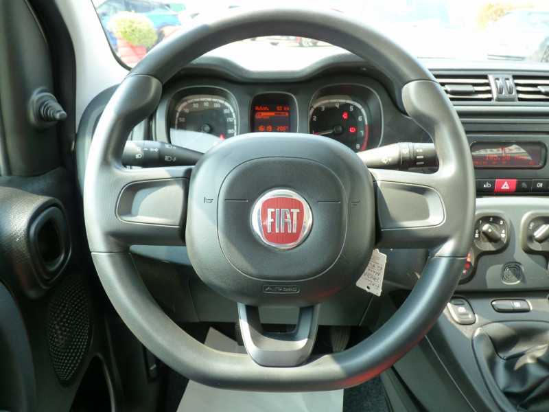 Photo 8 de l'offre de FIAT PANDA 1.2 8V 69CH à 7990€ chez Vent d'ouest automobiles