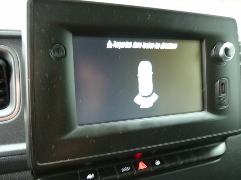 Photo 11 de l'offre de RENAULT MASTER III FG F3500 L2H2 2.3 DCI 135CH GRAND CONFORT E6 à 19990€ chez Vent d'ouest automobiles