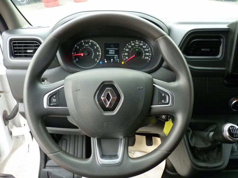 Photo 6 de l'offre de RENAULT MASTER III FG F3500 L2H2 2.3 DCI 135CH GRAND CONFORT E6 à 19990€ chez Vent d'ouest automobiles