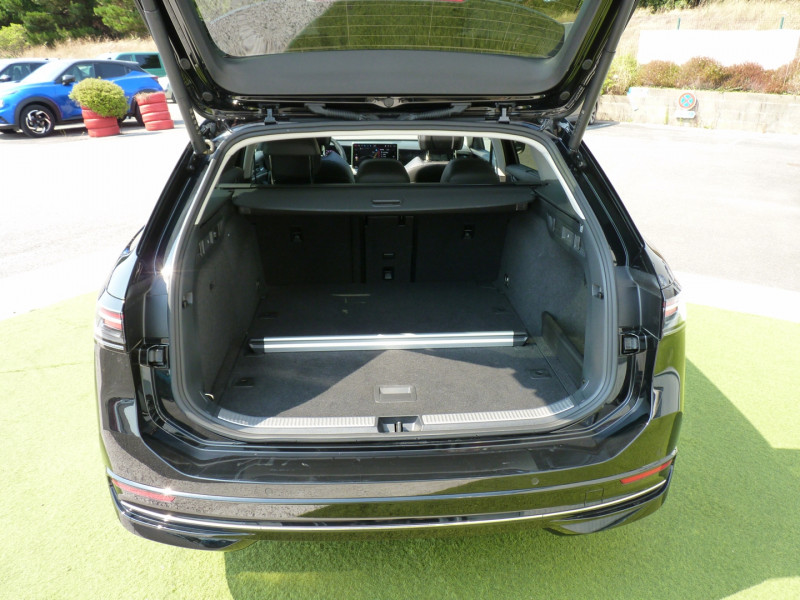 Photo 16 de l'offre de VOLKSWAGEN PASSAT SW 2.0 TDI EVO 150CH ELEGANCE DSG7 8CV à 37990€ chez Vent d'ouest automobiles