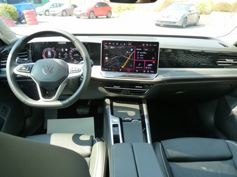 Photo 7 de l'offre de VOLKSWAGEN PASSAT SW 2.0 TDI EVO 150CH ELEGANCE DSG7 8CV à 37990€ chez Vent d'ouest automobiles