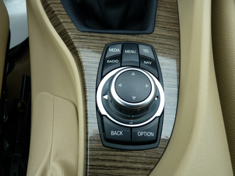 Photo 12 de l'offre de BMW X1 (E84) SDRIVE18D 143CH LOUNGE PLUS à 13490€ chez Vent d'ouest automobiles