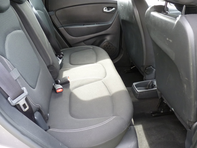 Photo 6 de l'offre de RENAULT CAPTUR 1.5 DCI 90CH ENERGY BUSINESS EURO6C à 12490€ chez Vent d'ouest automobiles