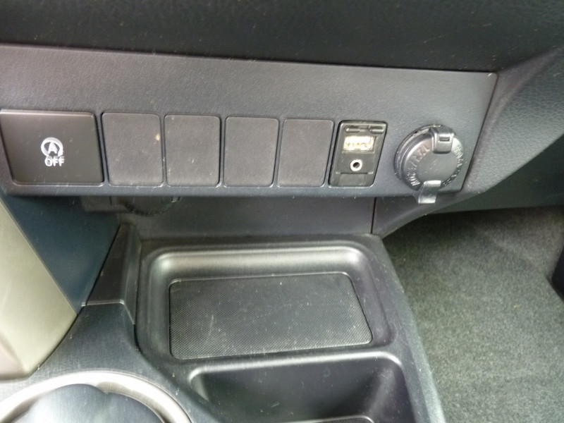 Photo 11 de l'offre de TOYOTA RAV4 124 D-4D LIFE 2WD à 13490€ chez Vent d'ouest automobiles