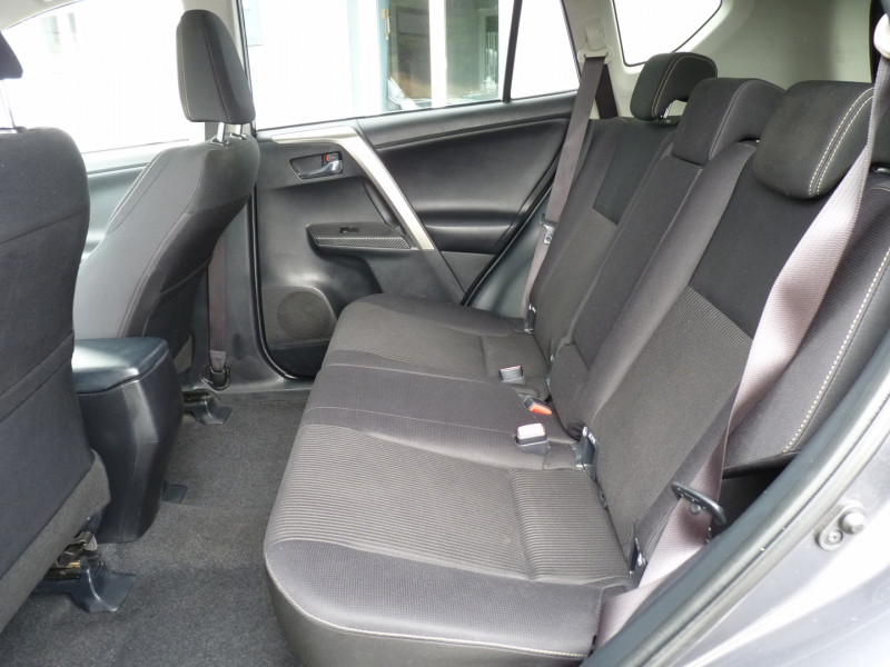 Photo 6 de l'offre de TOYOTA RAV4 124 D-4D LIFE 2WD à 13490€ chez Vent d'ouest automobiles