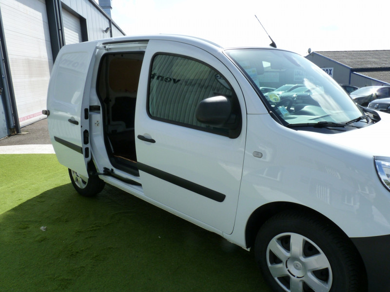 Photo 14 de l'offre de RENAULT KANGOO II EXPRESS 1.5 BLUE DCI 95CH EXTRA R-LINK à 11790€ chez Vent d'ouest automobiles