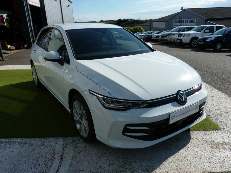 Photo 2 de l'offre de VOLKSWAGEN GOLF VIII 1.5 ETSI EVO2 116CH VW EDITION DSG7 à 28990€ chez Vent d'ouest automobiles