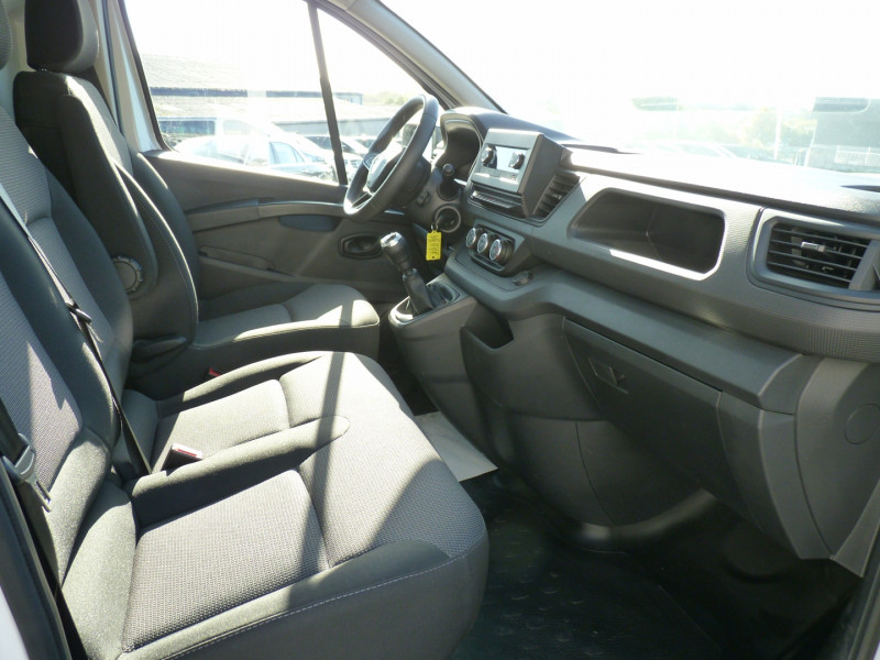 Photo 5 de l'offre de RENAULT TRAFIC III FG L1H1 2T8 2.0 BLUE DCI 150CH EXTRA -24 à 30900€ chez Vent d'ouest automobiles