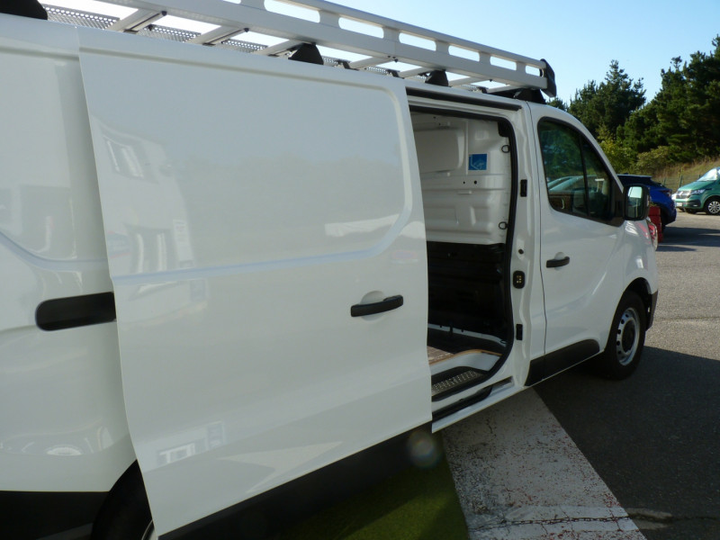 Photo 12 de l'offre de RENAULT TRAFIC III FG L1H1 2T8 2.0 BLUE DCI 150CH EXTRA -24 à 30900€ chez Vent d'ouest automobiles
