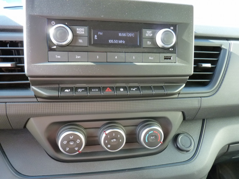 Photo 8 de l'offre de RENAULT TRAFIC III FG L1H1 2T8 2.0 BLUE DCI 150CH EXTRA -24 à 30900€ chez Vent d'ouest automobiles
