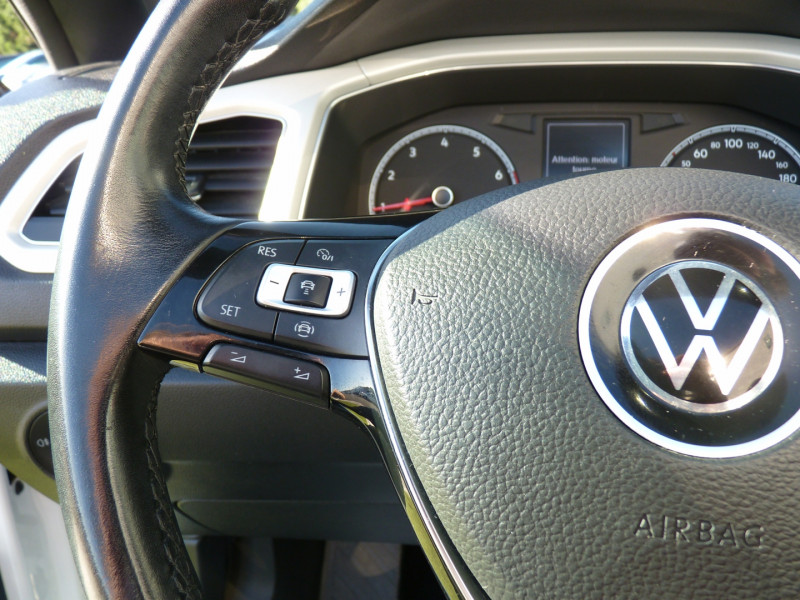 Photo 12 de l'offre de VOLKSWAGEN T-ROC CABRIOLET 1.5 TSI EVO 150CH STYLE DSG7 à 24490€ chez Vent d'ouest automobiles