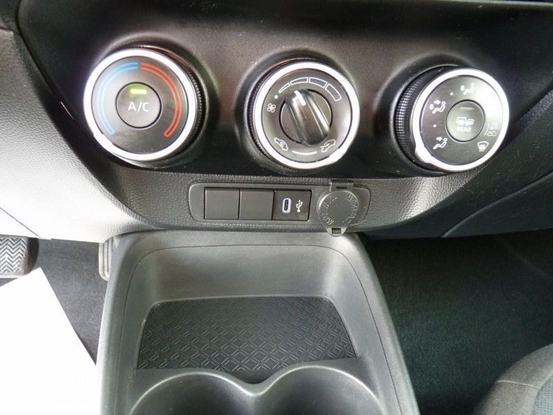 Photo 11 de l'offre de TOYOTA AYGO X 1.0 VVT-I 72CH DYNAMIC MY24 à 14990€ chez Vent d'ouest automobiles