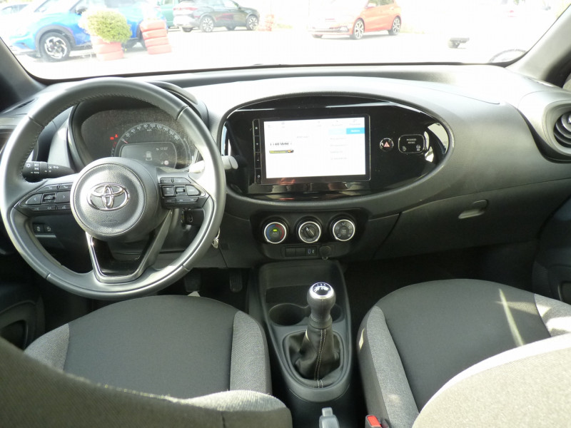 Photo 7 de l'offre de TOYOTA AYGO X 1.0 VVT-I 72CH DYNAMIC MY24 à 14990€ chez Vent d'ouest automobiles