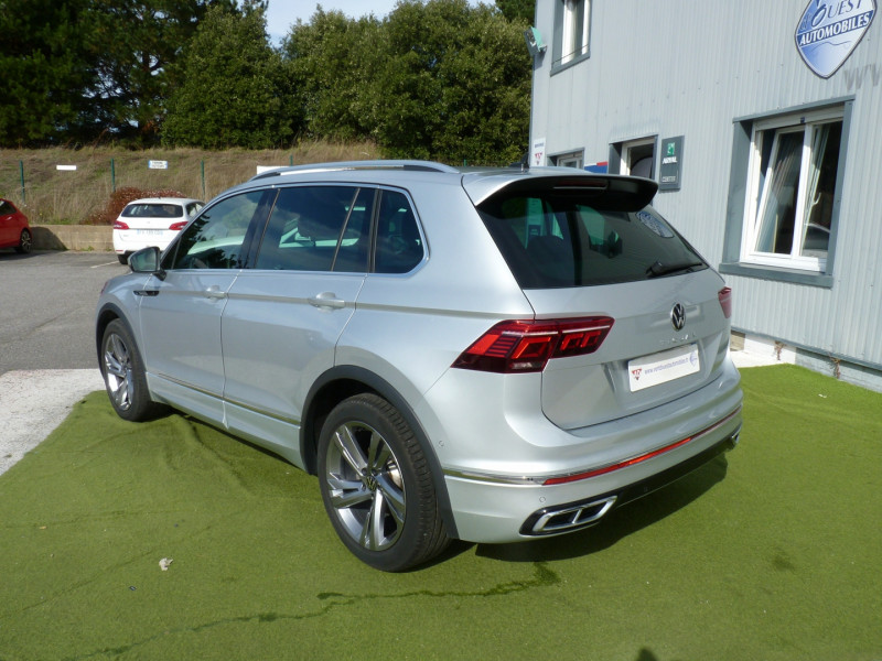Photo 3 de l'offre de VOLKSWAGEN TIGUAN 1.5 TSI 150CH R-LINE EXCLUSIVE DSG7 à 43900€ chez Vent d'ouest automobiles