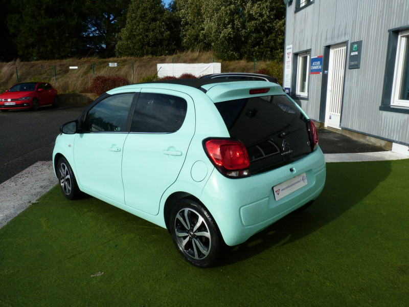 Photo 3 Citroen C1 AIRSCAPE VTI 72 SHINE 5P Essence VERT CLAIR METAL en vente chez Vent d'ouest automobiles Photo 3 de l'offre de CITROEN C1 AIRSCAPE VTI 72 SHINE 5P à 8990€ chez Vent d'ouest automobiles