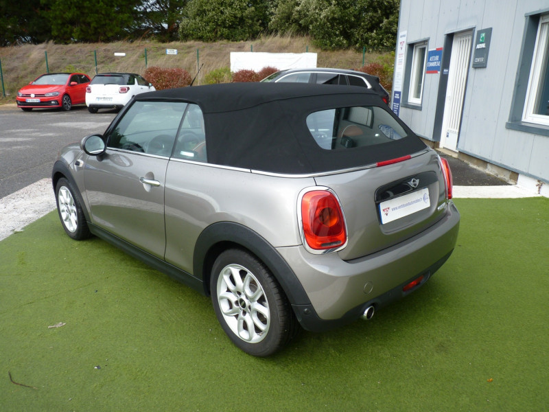 Photo 3 Mini CABRIO COOPER D 116CH CHILI Diesel GRIS CLAIR METAL en vente chez Vent d'ouest automobiles Photo 3 de l'offre de MINI CABRIO COOPER D 116CH CHILI à 16990€ chez Vent d'ouest automobiles