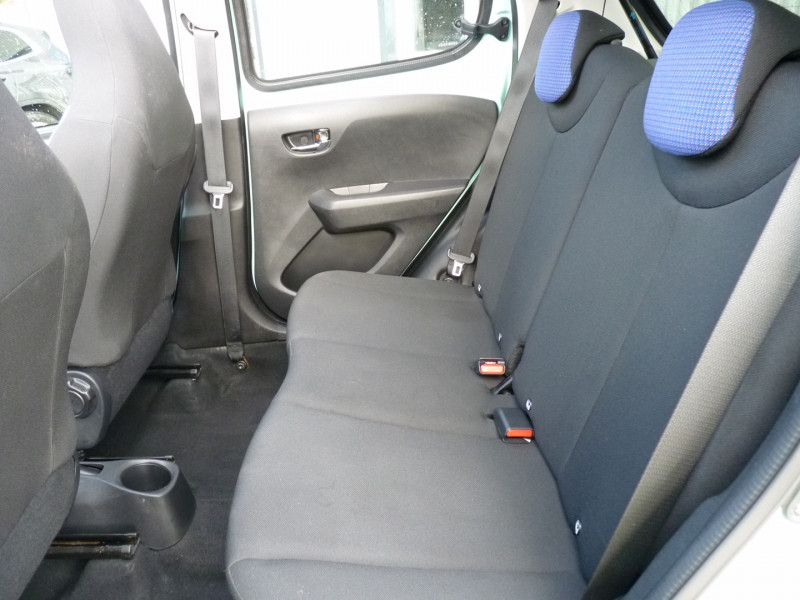 Photo 6 de l'offre de CITROEN C1 AIRSCAPE VTI 72 SHINE 5P à 8990€ chez Vent d'ouest automobiles